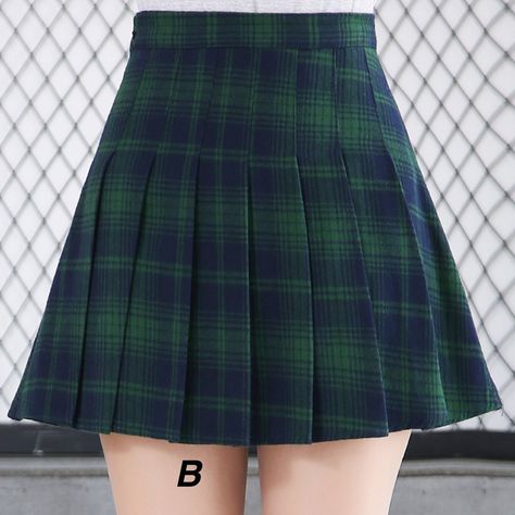 NEW- 90s grunge GREEN PLAID OUTFIT – kokopiecoco Green Plaid Outfit, Plaid Tennis Skirt, Slytherin Fashion, Green Grid, Plaid Outfit, Green Plaid Skirt, Rok Mini, Fit Skirt, Tartan Skirt