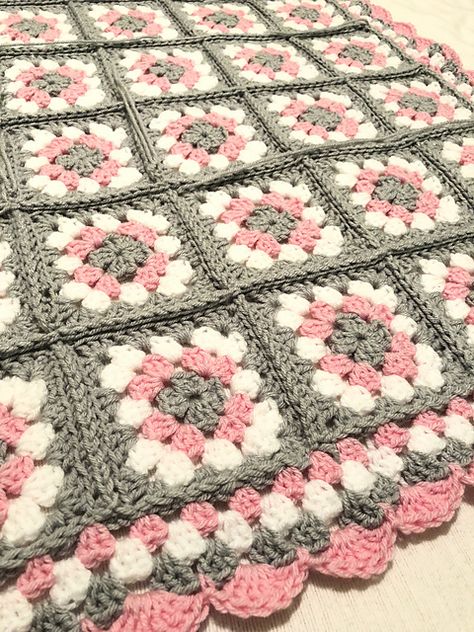 Granny Square Blanket Patterns, Easy Crochet Blanket Tutorial, Crochet Granny Square Blanket Pattern, Granny Square Blanket Pattern, Square Blanket Pattern, Crochet Blanket Tutorial, Square Crochet Pattern, Granny Square Tutorial, Crochet Unique