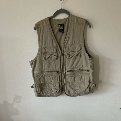 VINTAGE GAP KHAKI SAFARI/FLY FISHING VEST Fishing Vest, Cotton Clothes, Fly Fishing, Sleeveless Top, Gap, Fishing, Pet, Vintage Fashion Trends, Plus Outfits