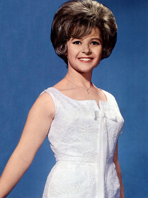 Brenda Lee 1960 Hairstyles, Country Hairstyles, Southern Hair, 1960s Hair, 60s Hair, Brenda Lee, Bouffant Hair, Hair Brained, Aretha Franklin