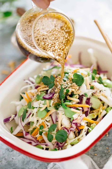 Asian Slaw Dressing, Asian Slaw Salad, Asian Coleslaw Recipe, Asian Slaw Recipe, Salad Coleslaw, Asian Salad Recipe, Slaw Salad, Asian Coleslaw, Braised Chicken Breast