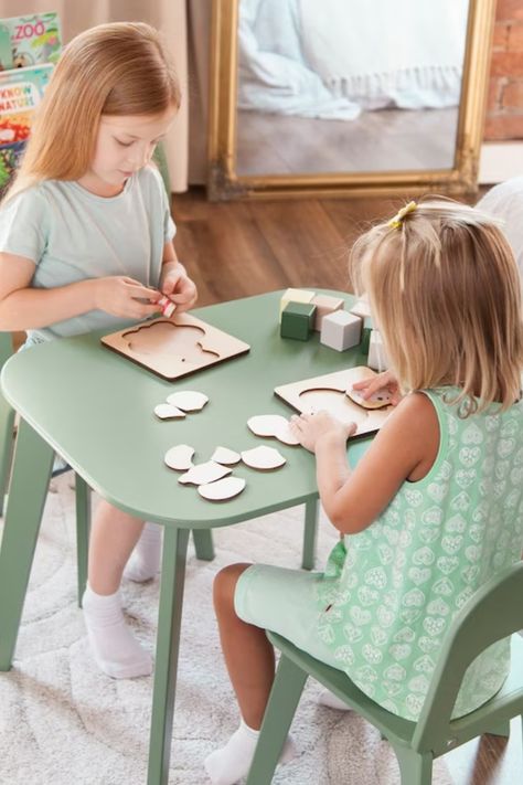 A kid’s room is a small and magical world that you create for your kid. Complement it with this functional Montessori furniture to give your little one a fun corner to play, paint and develop their creativity. Montessori Desk, Wooden Kids Table, Montessori Table And Chair, Preschool Tables, Waldorf Kids, Montessori Table, Kids Wooden Table, Toddler Montessori, Scandinavian Kids