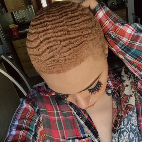 Female Wavers Black Women, Black Women Bald Haircut, Female Waves Black Women, Female Wavers With Designs, Waves Black Women, Female Wavers, Baldie Baddie, Waves 360, Bald Baddie