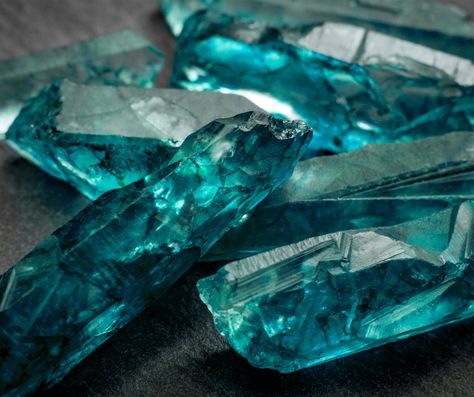 Blue topaz is the birthstone of November. Sporting stunning icey blue tones, these gemstone is a sensually stunning stone that makes the perfect November birthday gift. Deep Relaxation, Aqua Marine, Tourmaline Crystal, Swiss Blue Topaz, Precious Gems, Raw Crystal, Crystal Gems, Pink Crystal, Rocks And Crystals