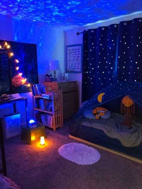 Aquarium Theme Bedroom, Therian Bedroom Ideas, Therian Bedroom, Camping Theme Bedroom, Den Ideas, Theme Bedroom, Camping Theme, Bedroom Themes, Girls Room