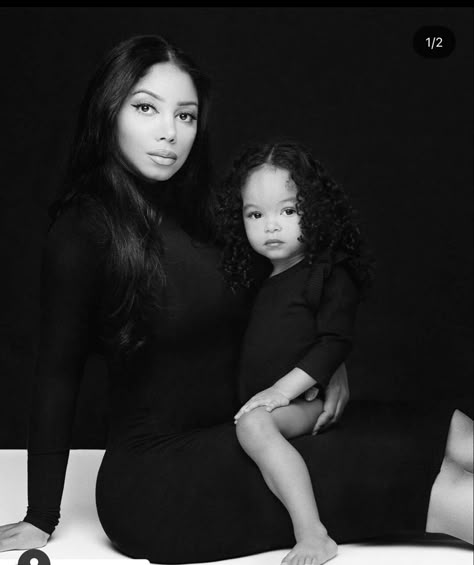 Mother Goals, Mommy Daughter Photography, Mommy Daughter Photoshoot, Mommy Daughter Pictures, Mommy Daughter Photos, Daughter Photoshoot, Mother Baby Photography, Mother Daughter Photoshoot, Daughter Photography