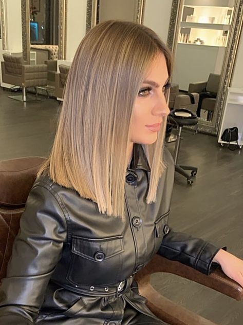 Polly Brindle Hair, Raquel Leviss Hair, 2024 Haircut Trends For Women, Sleek Medium Hairstyles, Tuns Bob Lung, Cortes Bob, Bob Blonde, Long Bob Haircuts, Sleek Bob