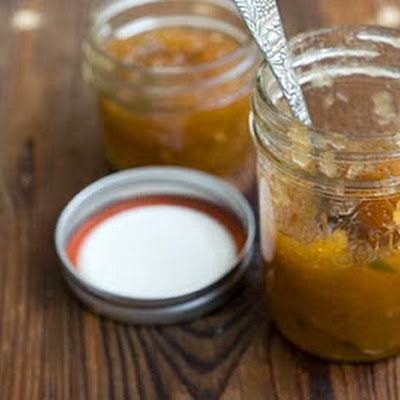 Apple Jalapeño Jam @keyingredient Apple Jalapeno, Jalapeno Jam Recipe, Homesick Texan, Pepper Jelly Recipes, Jalapeno Jam, Apple Jam, Pepper Jelly, Jam And Jelly, Jelly Recipes