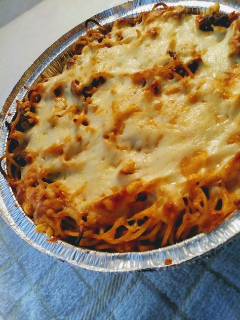 Cafeteria Baked Spaghetti (Kids' Favorite) Cafeteria Spaghetti, Orzo Recipe, Recipe Lunch, Lemon Orzo, Recipes Meat, Best Meatloaf, School Cafeteria, Comfort Food Recipes Dinners, Baked Spaghetti