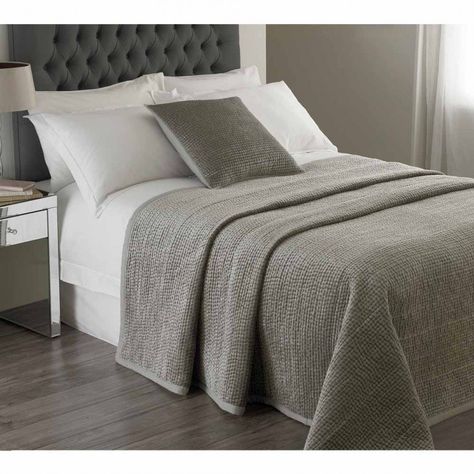 Brooklyn Silver Velvet Large Bedspread Luxury Bedspreads, Patchwork Bedspread, Velvet Bedspread, Luxury Quilts, Quilts Decor, Cotton Bedspread, Velvet Quilt, Quilted Bedspreads, Beautiful Bedrooms