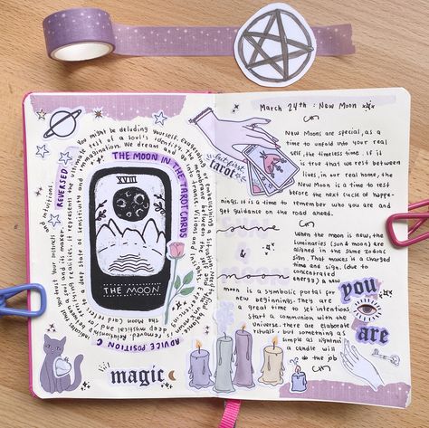 Tarot Cards Journal, Tarot Card Bujo Theme, Tarot Card Journal Pages, Tarot Card Journal Ideas, Tarot Bullet Journal Ideas, Bujo Tarot, Tarot Bullet Journal, The Moon Tarot Card Meaning, Tarot Journal Ideas