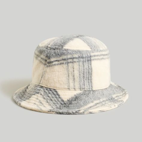 Nwt Color Dusk Grey Fuzzy Plaid Bucket Hat Size Small/Medium Madewell Hats, Plaid Bucket Hat, Fuzzy Bucket Hat, Madewell Plaid, Madewell Accessories, Leather Baseball Cap, Straw Hat Beach, Bucket Hat Women, Red Beanie