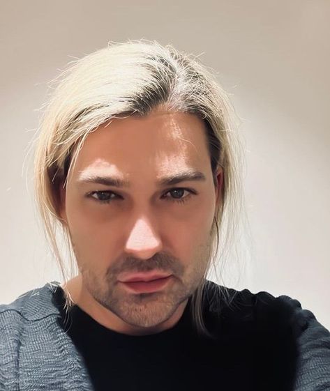 David Garrett Selfie, Lee Junho, David Garrett, Black Wallpaper Iphone, Selfie Time, Instagram Repost, Metallica, Music, On Instagram