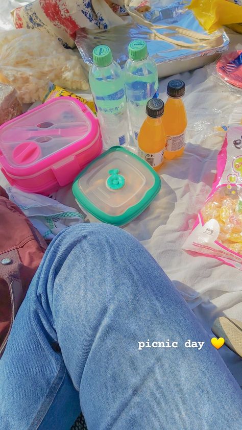 Picnic Aesthetic Instagram Story, Picnic Quotes Instagram, Picnic Story Instagram, Picnic Instagram Story, Picnic Date Food, Aesthetic Picnic, Sunset Quotes Instagram, Story Insta, Picnic Date