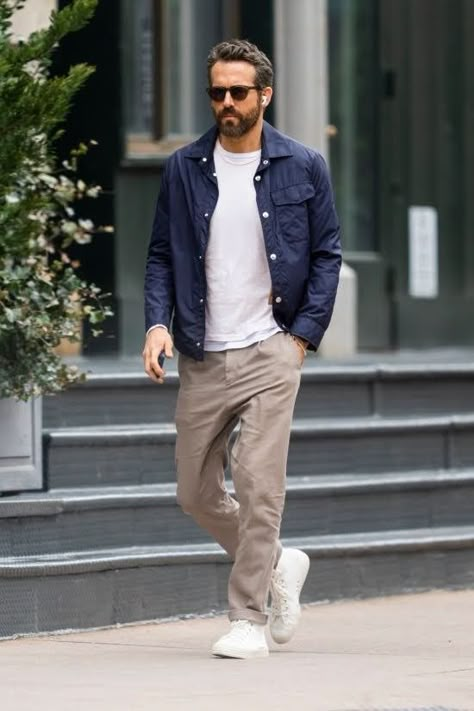 Look Casual Hombre, Smart Casual Menswear, Minimalist Fashion Men, Mens Casual Outfits Summer, Stylish Men Casual, Mens Fashion Smart, Mens Casual Dress Outfits, Fall Outfits Men, Mens Outfit Inspiration