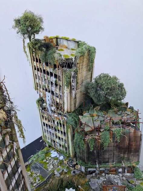 Zombie Apocalypse Diorama, Post Apocalyptic Diorama, Apocalypse Diorama, Diorama City, Fantasy Diorama, City Diorama, 3d Diorama, Abandoned City, Post Apocalyptic Art