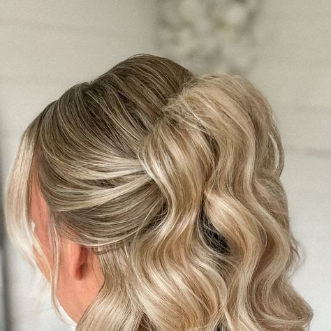 KAREN | WEDDING HAIR BERKSHIRE on Instagram: "FLIPPED PONY | Half up  • Yes it’s back again, I just can’t get enough of this style!  Save this for your inspo brides to be 🤍" Half Up Pony, Pony Hair, Half Up, Bridesmaid Hair, Wedding Hair, Wedding Hairstyles, Short Hair Styles, Hair, Instagram