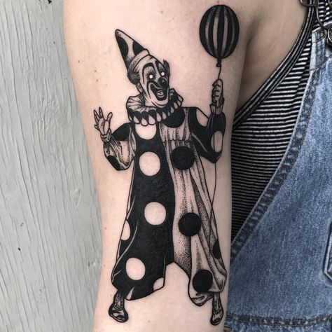 Dark Tattoo Ideas, Shen Long Tattoo, Gotik Tattoo, Shadow Tattoo, Vista California, Clown Tattoo, Tattoo Reference, Scary Tattoos, Creepy Tattoos