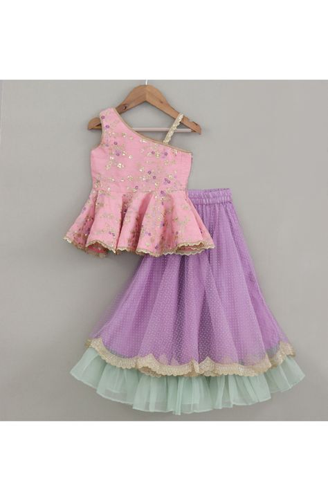 Peplum Top Outfits Indian Wedding, Kids Choli Designs Latest, Peplum Top Outfits Indian With Skirt, Little Muffet Kids Wear, Peplum Top For Kids, Peplum Top Outfits Indian, Peplum Top Outfits, Diwali Outfit, Dressy Clothes