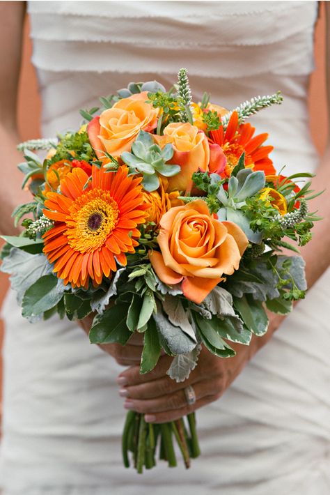 Orange Ideas, Orange Wedding Bouquet, Succulent Images, Peach Bouquet, Green Wedding Flowers, Orange Bouquets, Orange Wedding Flowers, Succulent Bouquet, Succulent Wedding