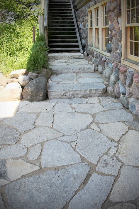 Rock Garden Edging, Backyard Patio Landscaping, Fire Pit Stone, Flagstone Patio Design, Stone Backyard, Stone Deck, Stone Pavers, Backyard Walkway, Pavers Backyard