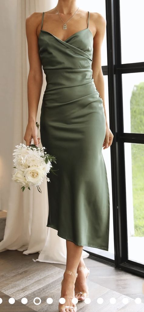 Simple Evening Dress, Cute Formal Dresses, Sage Green Bridesmaid Dress, Ethereal Dress, Ikea Decor, Western Wear For Women, Green Bridesmaid Dresses, Wedding Guest Outfit Summer, Gala Dresses