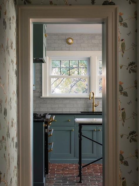 Heidi Callier Design, Kitchens With Green Cabinets, Heidi Callier, Heidi Caillier Design, Classic Backsplash, Heidi Caillier, Blue Green Kitchen, Colorful Kitchens, Oval Room Blue