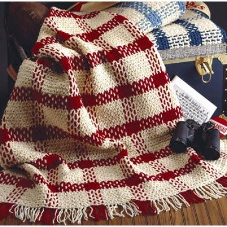 Easy to crochet plaid afghan pattern and blankets to crochet using two strands of yarn. Game Crochet, Motifs Afghans, Plaid Crochet, Plaid Blankets, Afghans Crochet, Crocheted Blanket, Crochet Afgans, Crochet For Beginners Blanket, Crochet Blanket Afghan