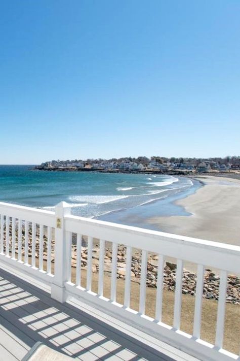 Top 10 Beachfront Hotels In Maine, the USA Seaside Inn, Maine Beaches, Old Orchard Beach, Beachfront Hotels, Frosted Windows, Maine Usa, Beach Getaway, Beach Getaways, Sea Breeze