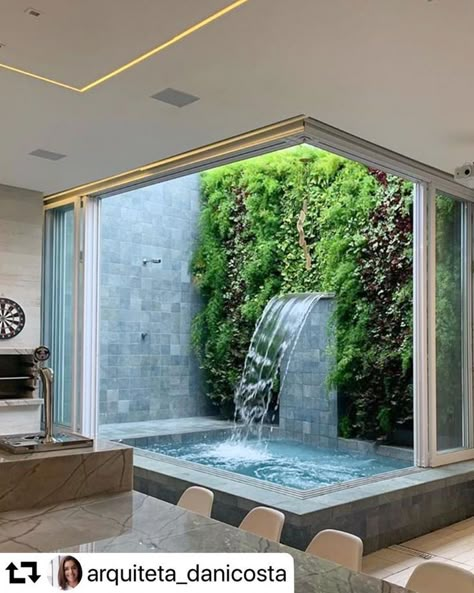 Indoor Waterfall, Hot Tub Garden, Courtyard Design, Home Decor Ideas Living Room, Home Decoration Ideas, Patio Interior, Backyard Pool Designs, Home Inspo, Ideas Living Room