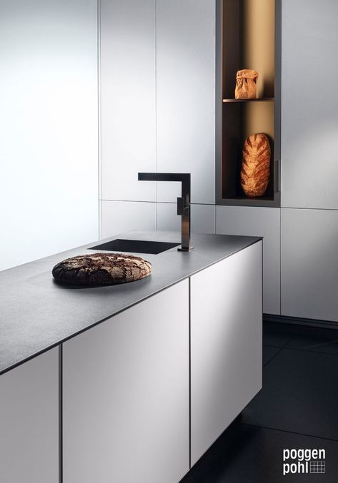 Discover modern opulence in kitchen design. Poggenpohl's new collection showcases extraordinary works of artisanal aesthetics and the utmost precision in this contemporary interpretation of luxury. #poggenpohl #kitchendesign #kitcheninspo #interiordesign #LuxePartner Modern Luxury Kitchen, German Kitchen, Behind The Glass, Beautiful Home Designs, Kitchen Furniture Design, Luxury Kitchens, Kitchen Fittings, Custom Kitchen, Kitchen Shelves