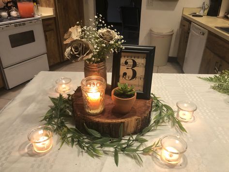 Tree Cookie Wedding Centerpieces, Log Wedding Centerpieces, Diy Log Centerpiece, Wood Slice Centerpiece Wedding Rustic Table, Wood Log Centerpieces Wedding, Music Inspired Centerpieces, Music Table Centerpieces, Log Wedding Decorations, Country Wedding Table Centerpieces