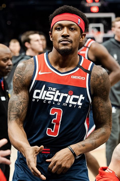 Bradley Beal Wallpapers, Bradley Beal, Nba Wallpapers, Hometown Heroes, Washington Wizards, College Basketball, Nba Players, Pretty Men, Photo Credit