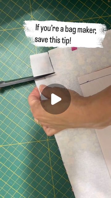 Sparrow Handmade on Instagram: "I’m all about simplifying and streamlining; efficiency is a passion of mine. This is a great time-saver and a way to prevent mistakes.   #sewingtips #sewingtipsandtricks #sewingtechniques #howtosew #technique #howto #bagmaking #bagmaker #bagmakersofinstagram #sewist #craftsman #artisan #craft #textileartist #sewist #seamstress #haberdashery #sewing hacks" Diy Fabric Purses, Quilted Purse Patterns, Handmade Fabric Purses, Recycled Denim Bags, Berry Patch, Handmade Fabric Bags, Baby Patchwork Quilt, Wallet Tutorial, Sewing Crafts Tutorials