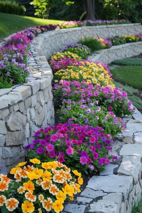 Sideyard Ideas, Hanging Garden Ideas, Shade Garden Plants, Stone Landscaping, Beautiful Wall Hanging, Front Garden Landscape, Garden Flower Beds, Backyard Flowers, Corner Garden