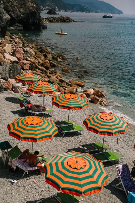 Monterosso Aesthetic Photographs Of Nature, Sicily Color Palette, Summer Mood Aesthetic, Cinque Terre Aesthetic, Italy Summer Aesthetic, Summer In Italy Aesthetic, Instagram Color Palette, Retro Italy, Types Of Fashion