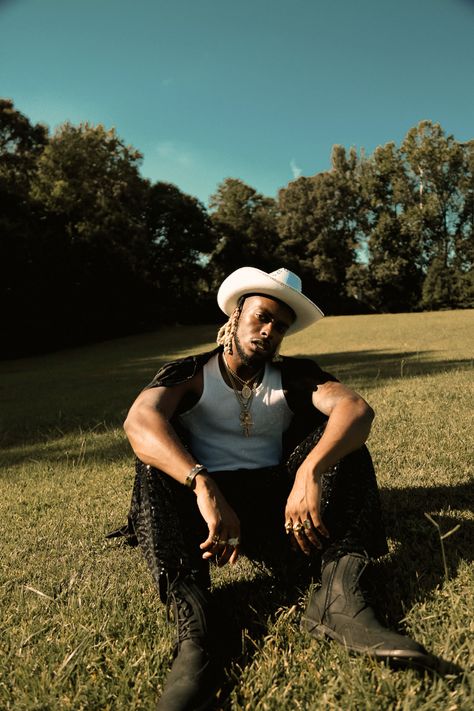 Bohemian Cowboy, Western Men Photoshoot, Cowboy Shoot, California Cowboy Aesthetic Men, Cowboy Photoshoot, Men’s Cowboy Aesthetic, Cowboy Film Photography, Cowboy Men, Southern Men