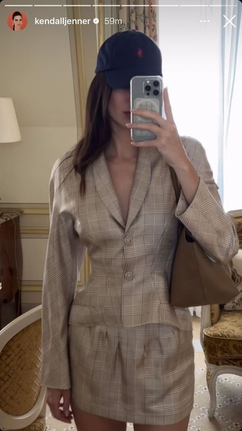 Kendall Jenner Takes On Two Different Kinds of Minidresses As an It Girl in Paris Kendall Jenner Vintage, French Girl Fashion, Kendall Jenner Outfits Casual, Celebrity Inspired Outfits, Girl In Paris, Ralph Lauren Womens Clothing, Kendall Style, Kendall Jenner Outfits, Horse Jumping