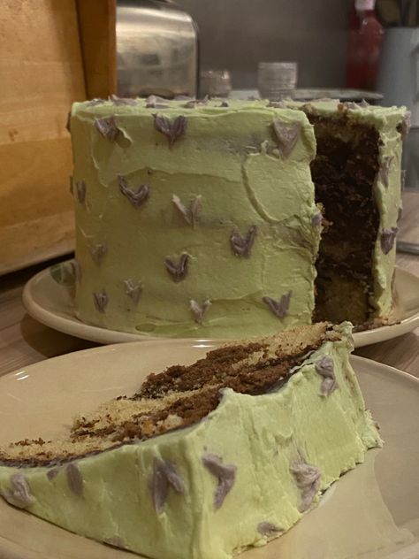 Green And Purple Cake, Purple And Green Birthday Cake, Cottage Core Cake, Green Birthday Cakes, Purple Cakes Birthday, Simple Cottage, Green Cake, 21st Birthday Cakes, Purple Cakes