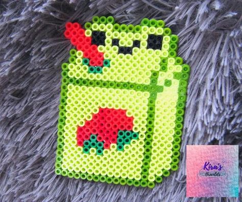 Perler Bead Patterns Cottage Core, Peeler Bead Frog, Bugsnax Perler Bead, Perler Bead Lava Lamp, Cute Melting Bead Ideas, Perler Bead Moth, Shrek Perler Beads, Perler Frog, Frog Perler Bead Pattern