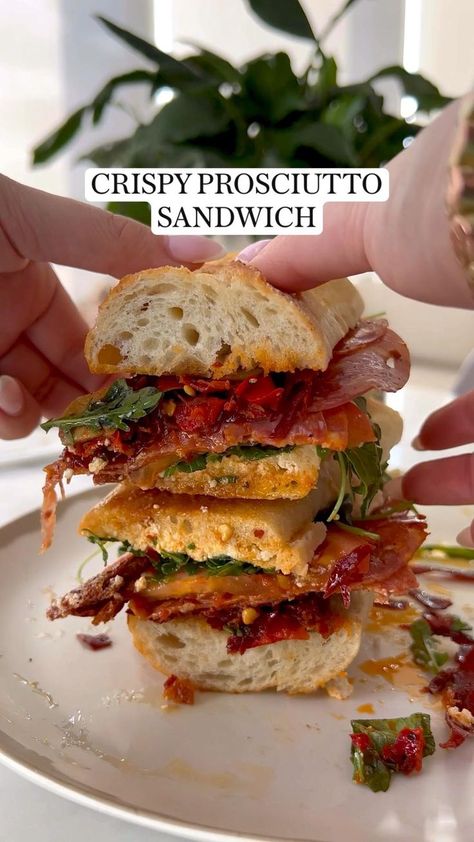 Everything Delish, Prosciutto Sandwich, Crispy Prosciutto, Sandwhich Recipes, Soup And Sandwich, Interesting Food Recipes, Recipes Food, Diy Food Recipes, Diy Food