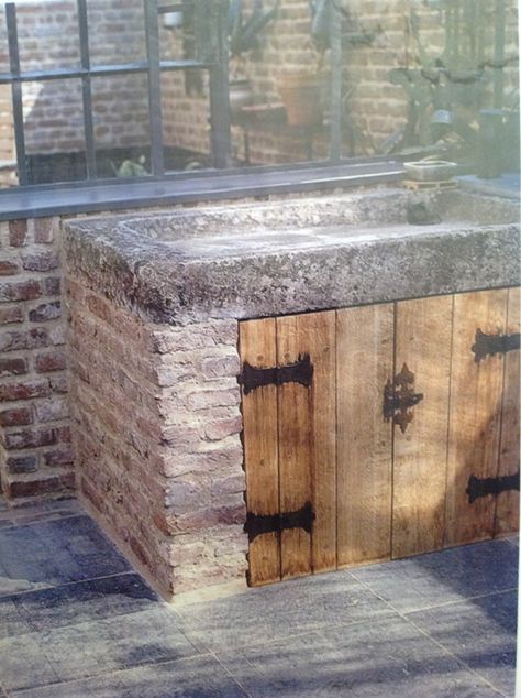 Brick Sink Outdoor, Outside Sink Ideas Backyards, Outdoor Garden Sink, Limestone Sink, Outside Sink, Outdoor Kitchen Sink, Rustic Sink, Garden Sink, Garden Water Feature