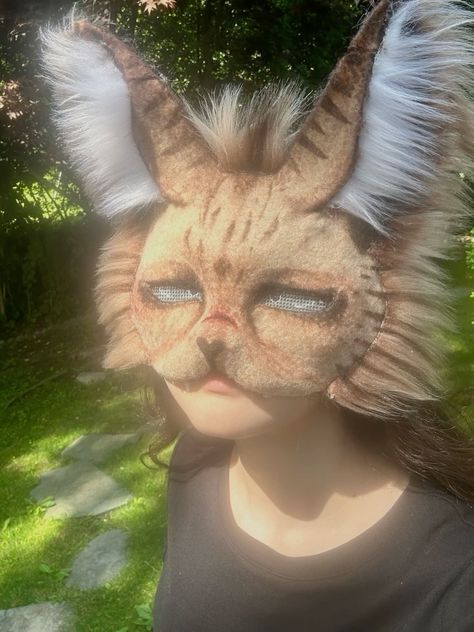 Caracal Therian Mask, Norwegian Forest Cat Therian Mask, Therian Gear Ideas, Cat Therian Mask Idea, Animal Mask Ideas, Deer Therian Mask, Therian Masks Ideas, Therian Cat Mask Ideas, Therian Room Ideas