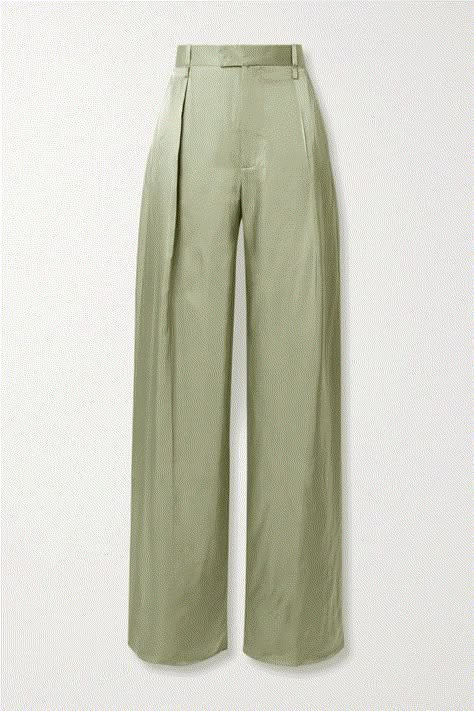 Tailoring Techniques, Mode Turban, Matthew Williamson, Green Pants, Green Satin, Looks Style, Dream Clothes, Looks Vintage, Look Cool