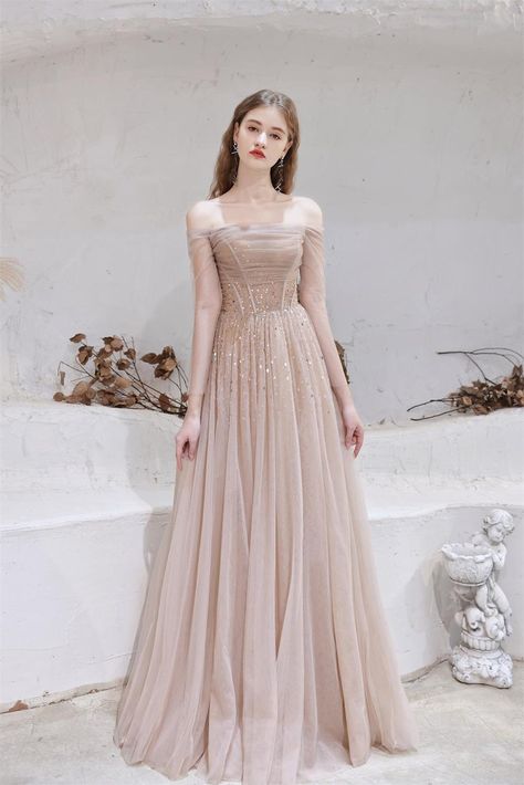 Champagne A-line Dress For Banquet, Beige Ball Gown For Evening, Beige Ball Gown Dress For Prom, Off-shoulder Tulle Gown For Evening, Beige Tulle Gown For Party, Beige Party Dress With Sweep Train, Beige Evening Dress For Banquet And Prom, Beige Evening Dress For Banquet And Prom Season, Champagne Dress With Sweetheart Neckline For Banquet