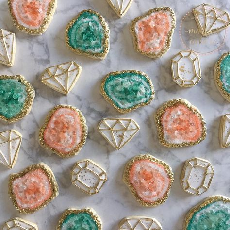 302 Likes, 19 Comments - Marla Rogers (@marlascookieco) on Instagram: “Life should be embellished in gold💛💎 . . . . #MarlasCookieCo #Cookieologist #CookieDealer…” Crystal Cookies Decorated, Geode Party Theme, Gemstone Cookies, Gem Cookies, Geode Cookies, Geode Party, Crystal Birthday Party, Gem Party, Crystal Birthday