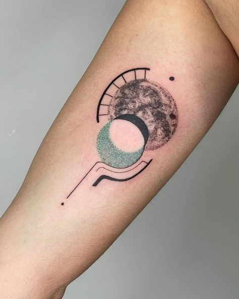 1q84 Tattoo, Haruki Murakami Tattoo, Two Moons, Sky Moon, Haruki Murakami, Dreamcatcher Tattoo, Side By Side, Ink Tattoo, Watercolor Tattoo