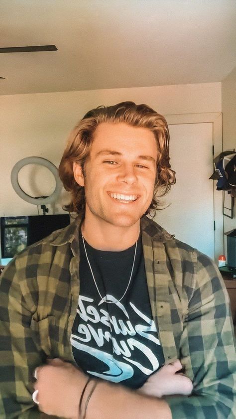 Alex Owens, Owen Joyner, Alex Mercer, Ghost Boy, Green Flannel, A Thousand Years, Hottest Guy Ever, Cute Celebrity Guys, Still Love You