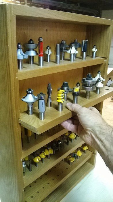 Router Bit Storage, Japanese Woodworking Tools, Diy Garage Cabinets, Bit Storage, Diy Garage Storage Cabinets, Woodworking Tools Storage, Bar Diy, Garage Tool Storage, Tool Storage Diy