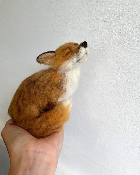 Felted Fox Tutorial, Felted Deer, Felted Fox, Needle Felted Fox, Felt Dragon, Felted Crochet, Felt Fox, Needle Felting Diy, Felt Gifts